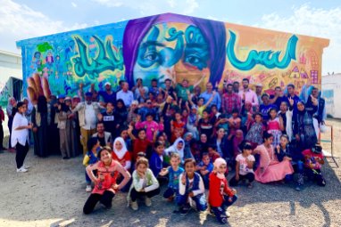 Azraq Syrian Refugee Camp, Jordan 2019: The power of art to unite the community! Joel has been supporting the Artolution Syrian artist team and the children of Azraq Camp through a partnership with UNICEF.